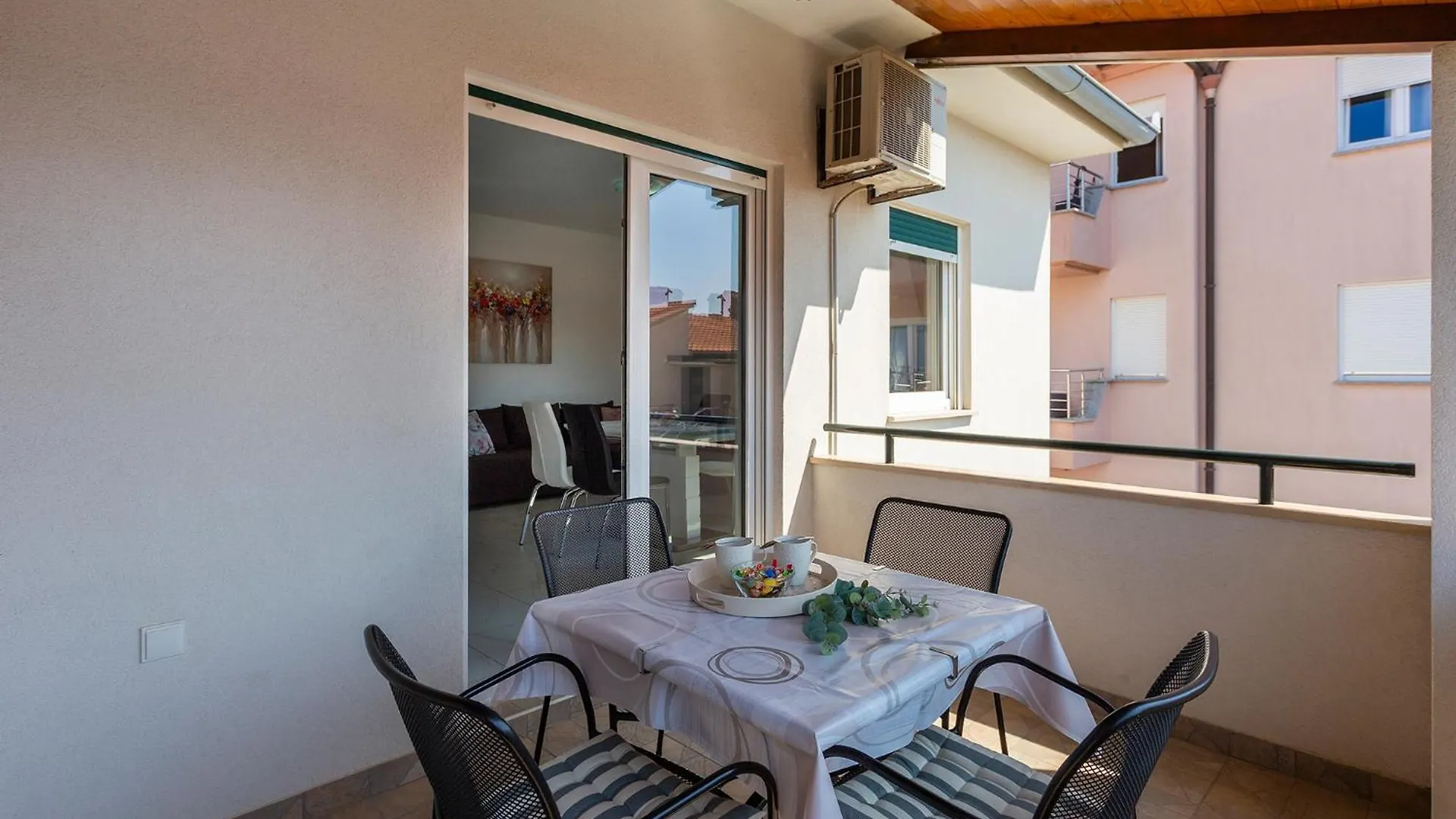 Apartments Tonka Near Beach And Sea بولا 3*,  كرواتيا