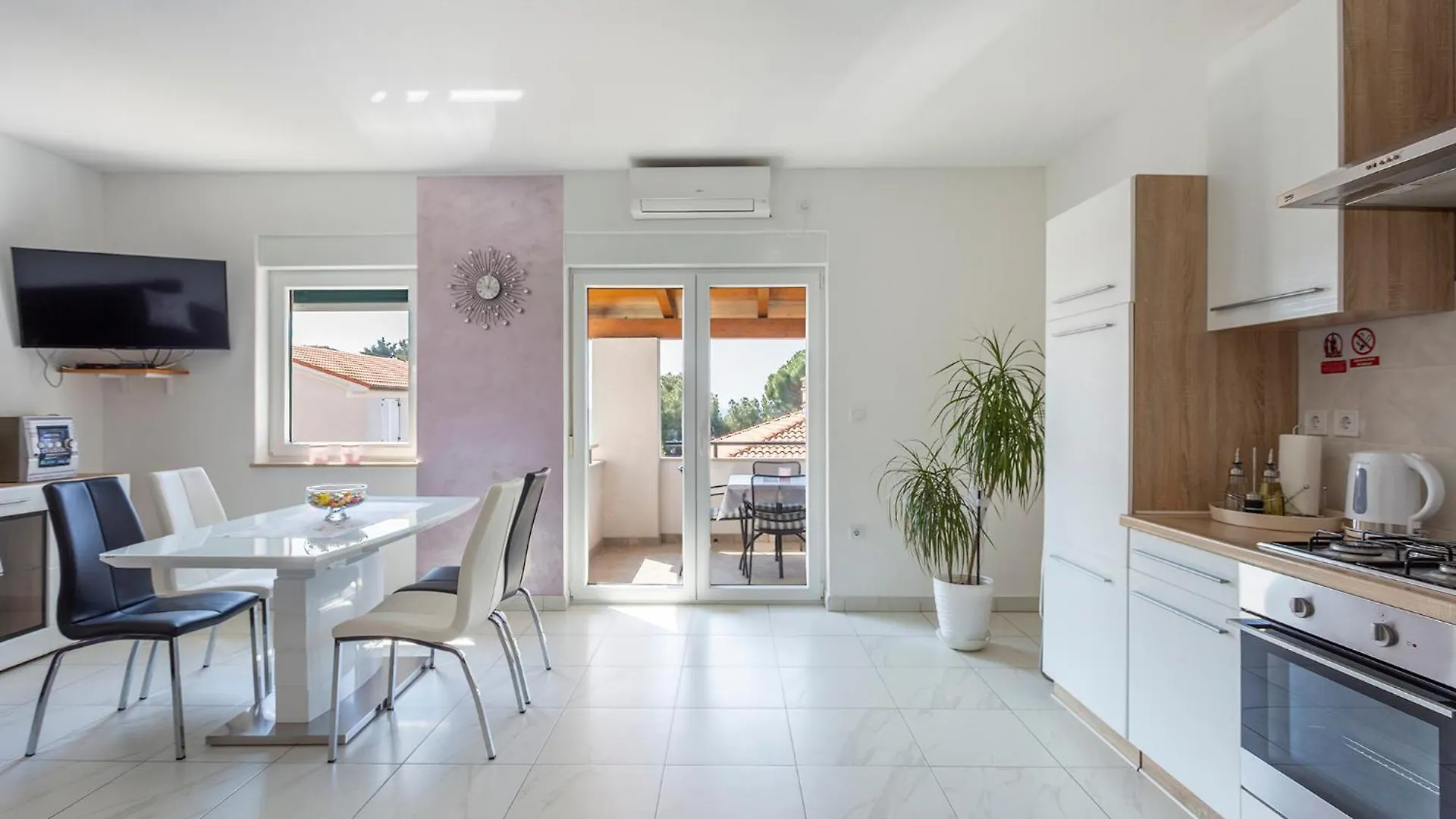Apartments Tonka Near Beach And Sea بولا