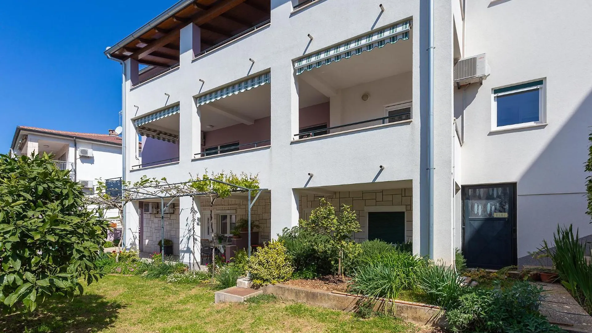 Apartments Tonka Near Beach And Sea بولا كرواتيا