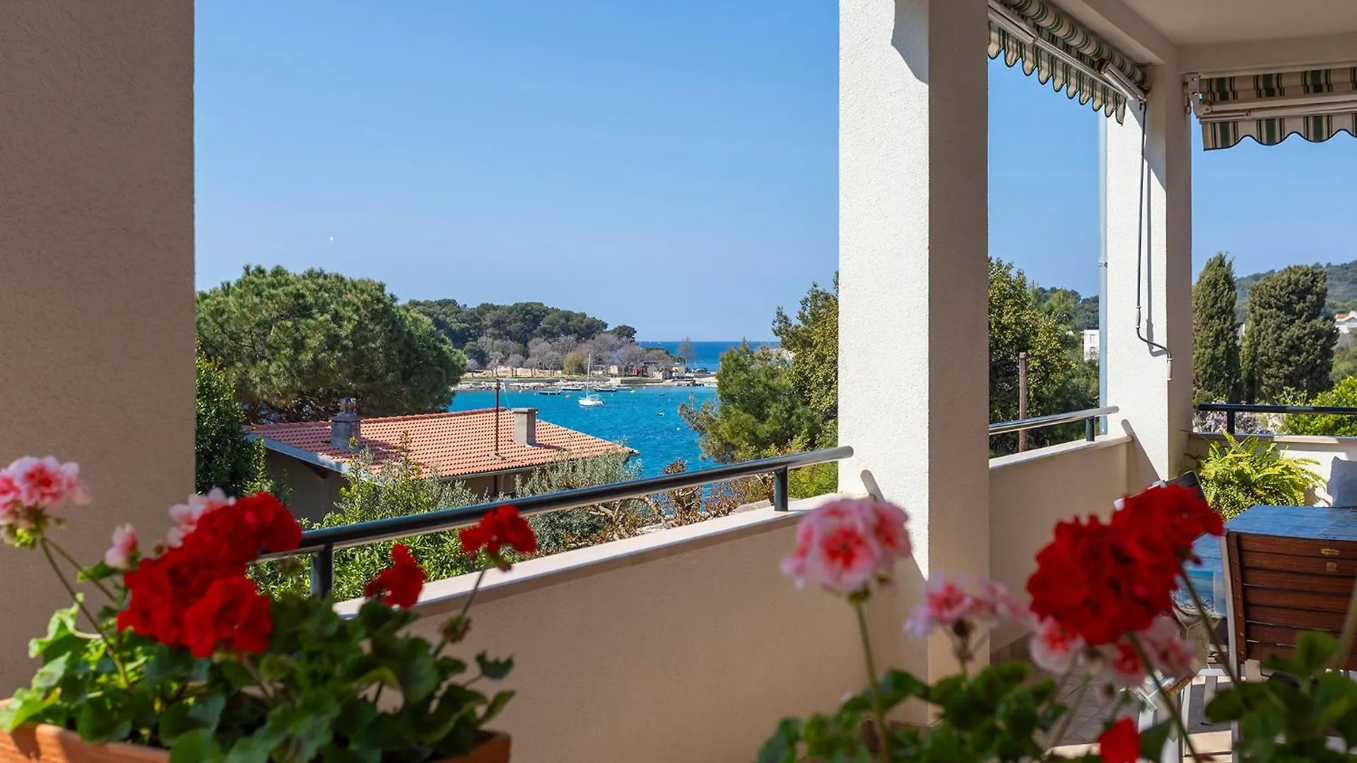 Apartments Tonka Near Beach And Sea بولا